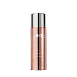 Radiance Body Oil 100 ml
Повишаващо блясъка масло с аромат на роза за тяло
подхранващо и хидратиращо кожата
придаващо сияен тен и блясък на раменете и деколтето
идеално за ежедневна употреба или след плаж
Всеки тип кожа, хидратация
111SKIN