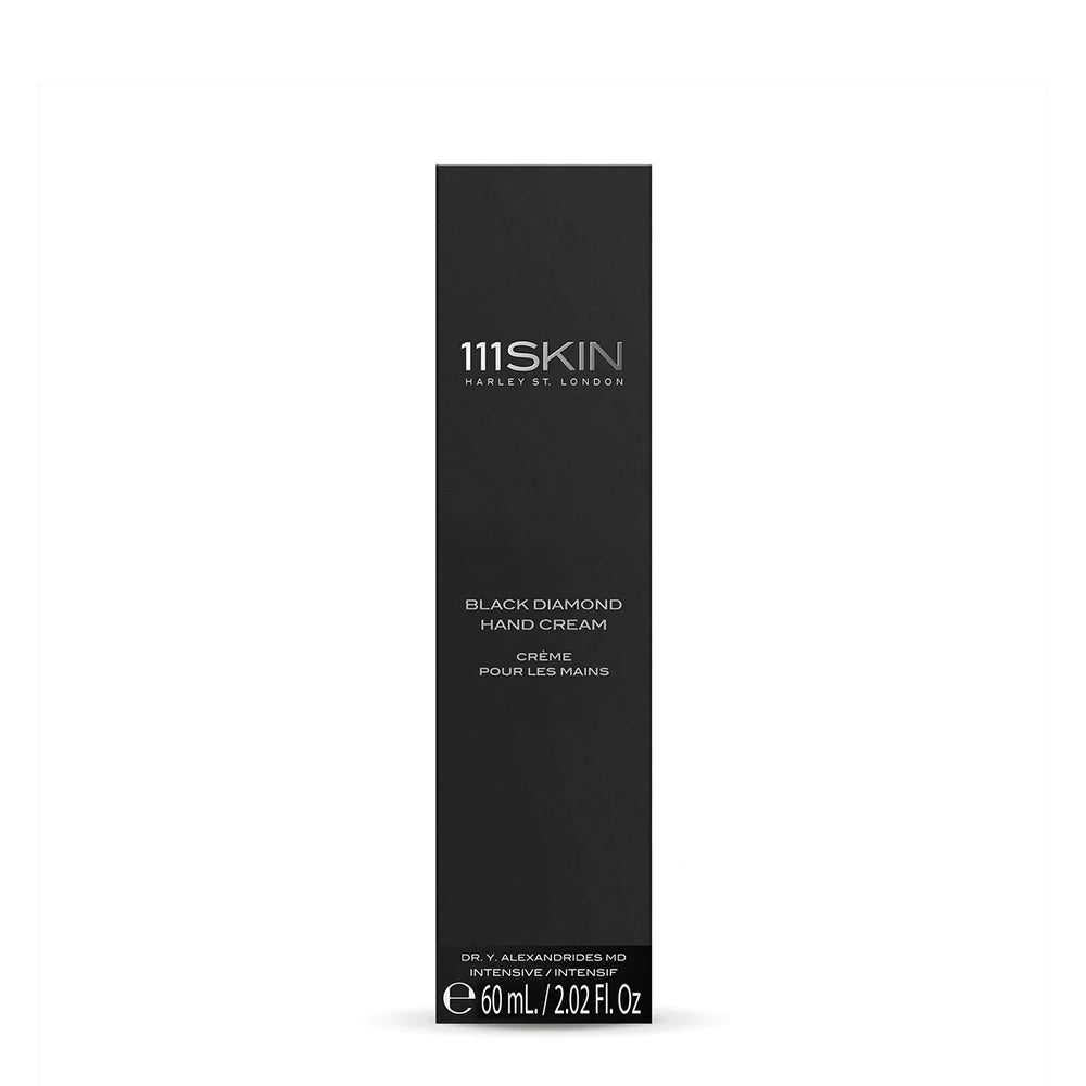 Celestial Black Diamond Hand Cream 60 ml
Крем за ръце black diamond 111SKIN
Интензивно хидратиращ и възстановяващ крем за ръце с пептиди
екстракт от Centella Asiatica и Diamond Powder за намаляване на бръчки и тъмни петна
подходящ за зряла кожа