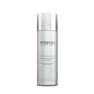Enzyme Exfoliating Cleanser 40 g
Ензимен почистващ препарат на прах
който се превръща в богата пяна при контакт с вода
нежно ексфолира кожата
изравнява тена и прави лицето сияйно
Подходящ за ежедневна употреба 
111SKIN