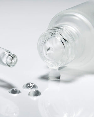Hyaluronic Acid Aqua Booster 20 ml
Bустер за лице Hyaluronic Acid Aqua Booster 
за всеки тип кожа
моментално хидратира
уплътнява и подхранва кожата
ултра-хидратиращи съставки 
Подходящ за суха и дехидратирана кожа
111SKIN