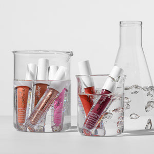 PERFECTING GLOSS - SANTORINI
Подхранващ уплътняващ тинт за устни за обем
хидратация и сияен блясък
HydroPeptide