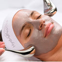 REJUVENATING MASK
Успокояваща маска за лице с охлаждащи глини и пептиди 
чувствителна и стресирана кожа
намалява зачервяванията 
балансира хидратацията
HydroPeptide