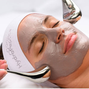 REJUVENATING MASK
Успокояваща маска за лице с охлаждащи глини и пептиди 
чувствителна и стресирана кожа
намалява зачервяванията 
балансира хидратацията
HydroPeptide